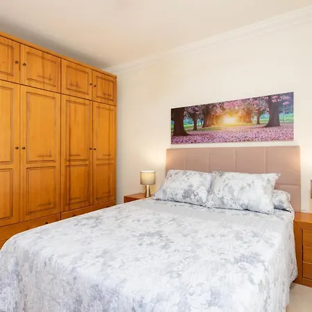 El Faro Apartment *